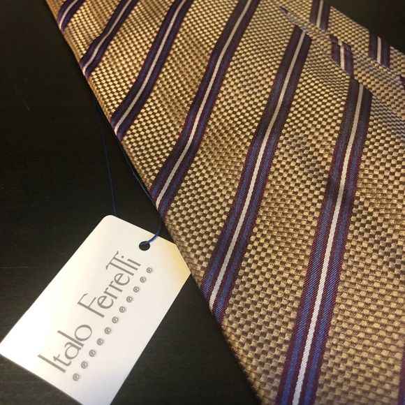 Italo Ferretti Silk Tie and Hanky Combo Set - Picture 4 of 8